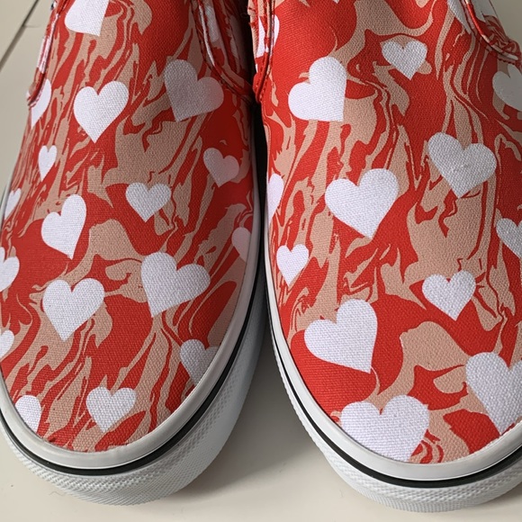 ❤️ ❤️❤️VANS Asher Marble Hearts Red Slip On Sneaker ShSize 8 US❤️❤️❤️ - Picture 4 of 5